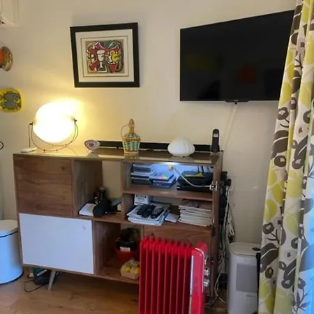 Nice Apt For 4 In Antibes Appartement *